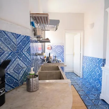 Big Flat In Center With Balcony Διαμέρισμα